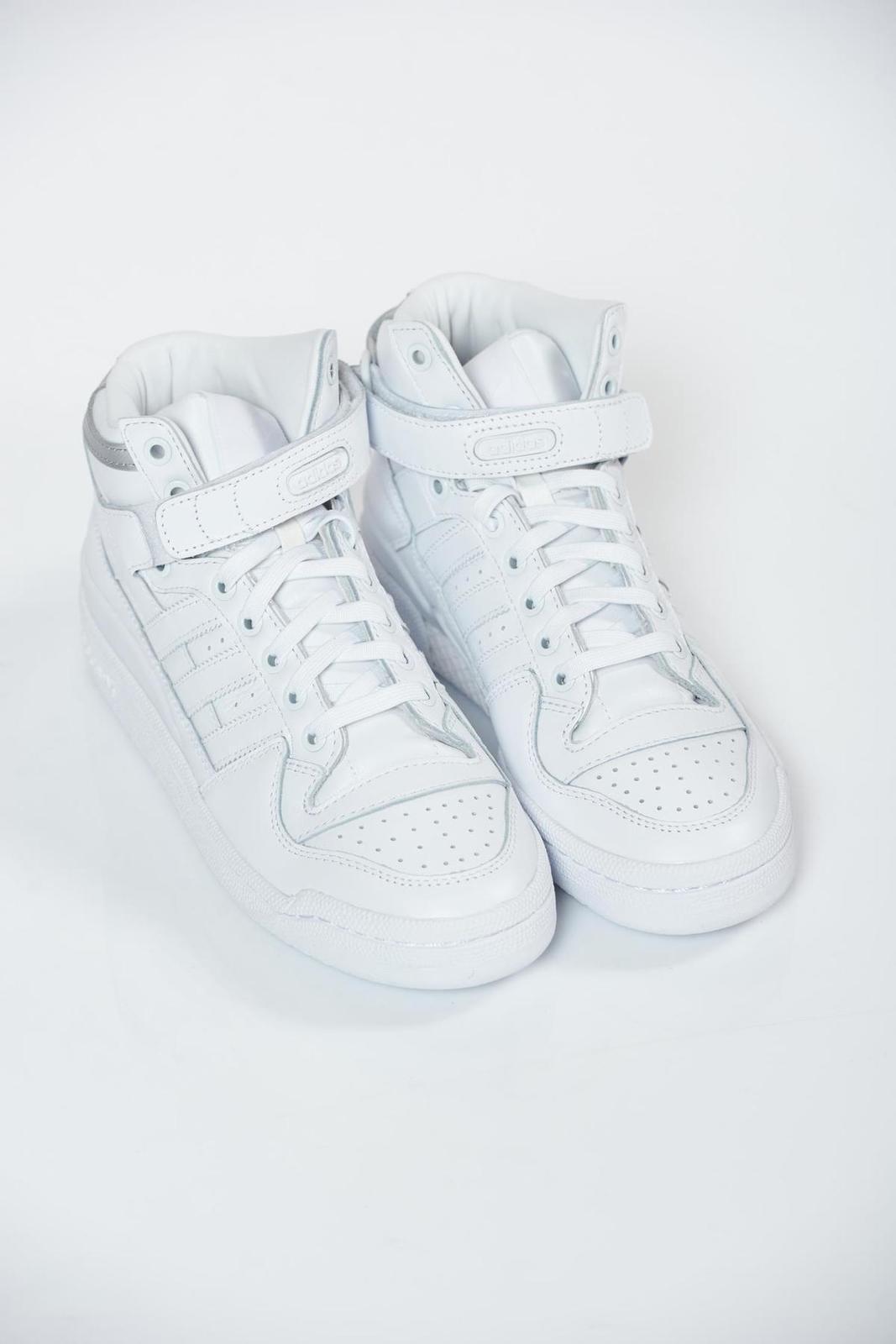 Fehér Adidas hétköznapi sport cipő originals << lejárt 5917177 8 fotója