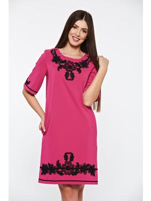 Pink LaDonna elegáns zsebes egyenes ruha hímzett betétekkel enyhén rugalmas anyag << lejárt 522018