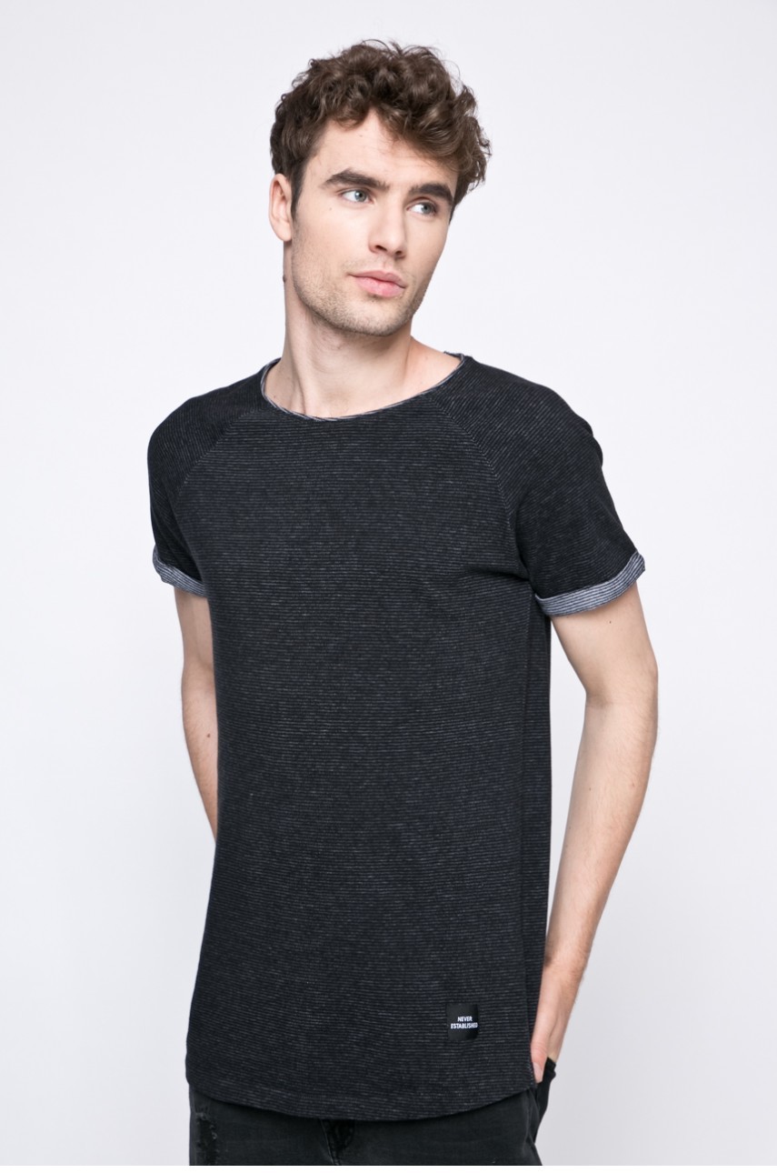 Review - T-shirt fotója