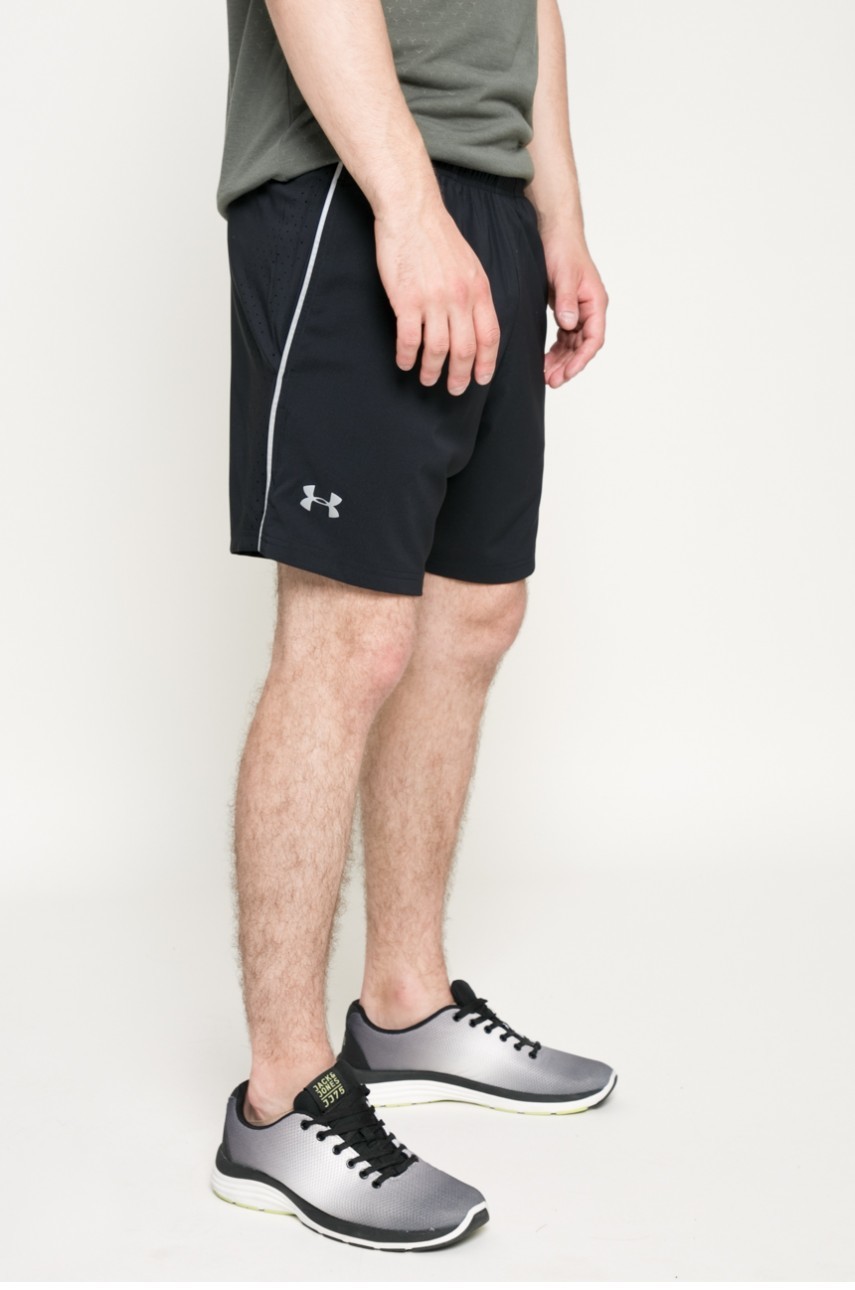 Under Armour - Rövidnadrág fotója