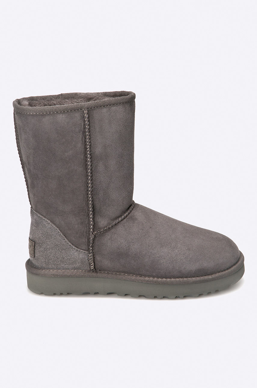 UGG - Cipő Classic Short II fotója