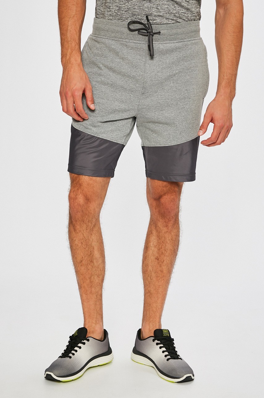 Under Armour - Rövidnadrág fotója