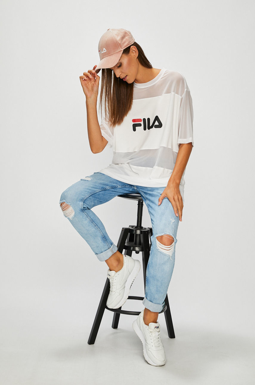 Fila - Ruha Emily fotója