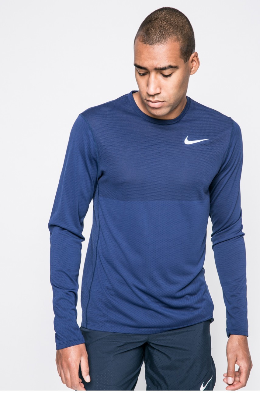 Nike - Hosszúujjú fotója