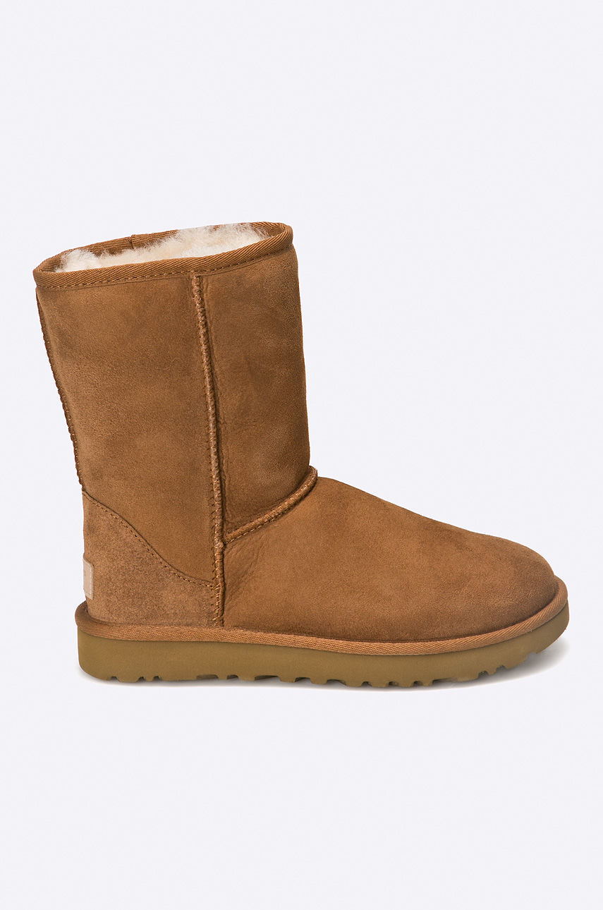 UGG - Cipő Classic Short II fotója
