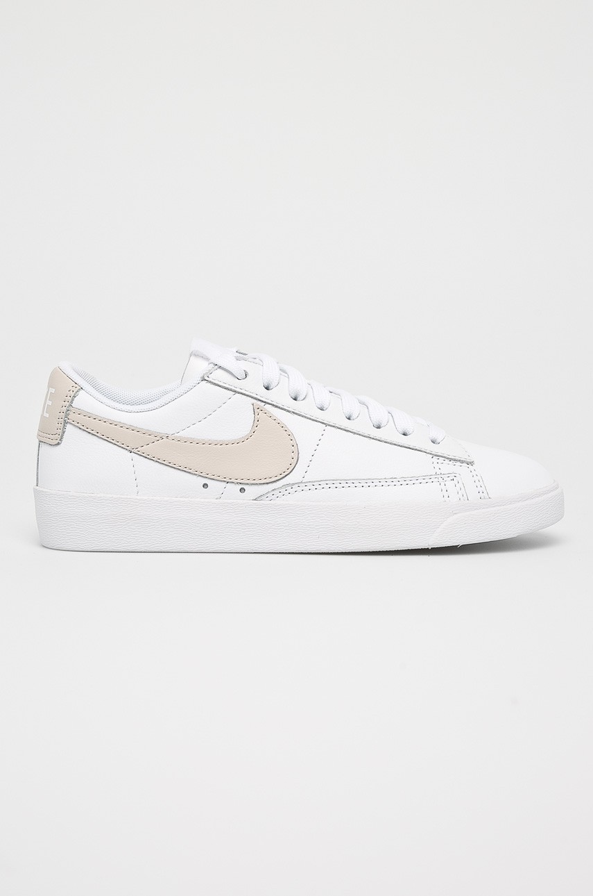 Nike - Cipő Blazer Low fotója