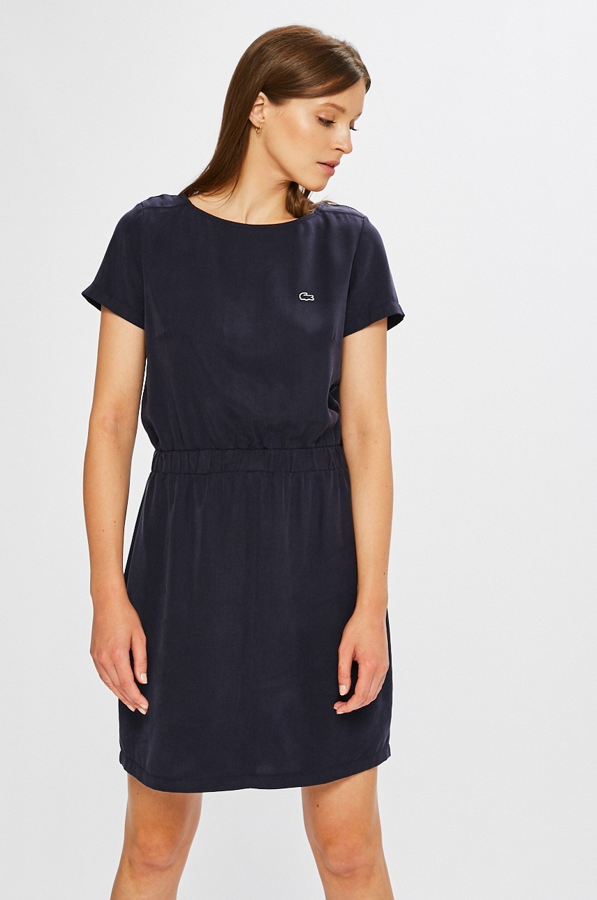 Lacoste - Ruha fotója