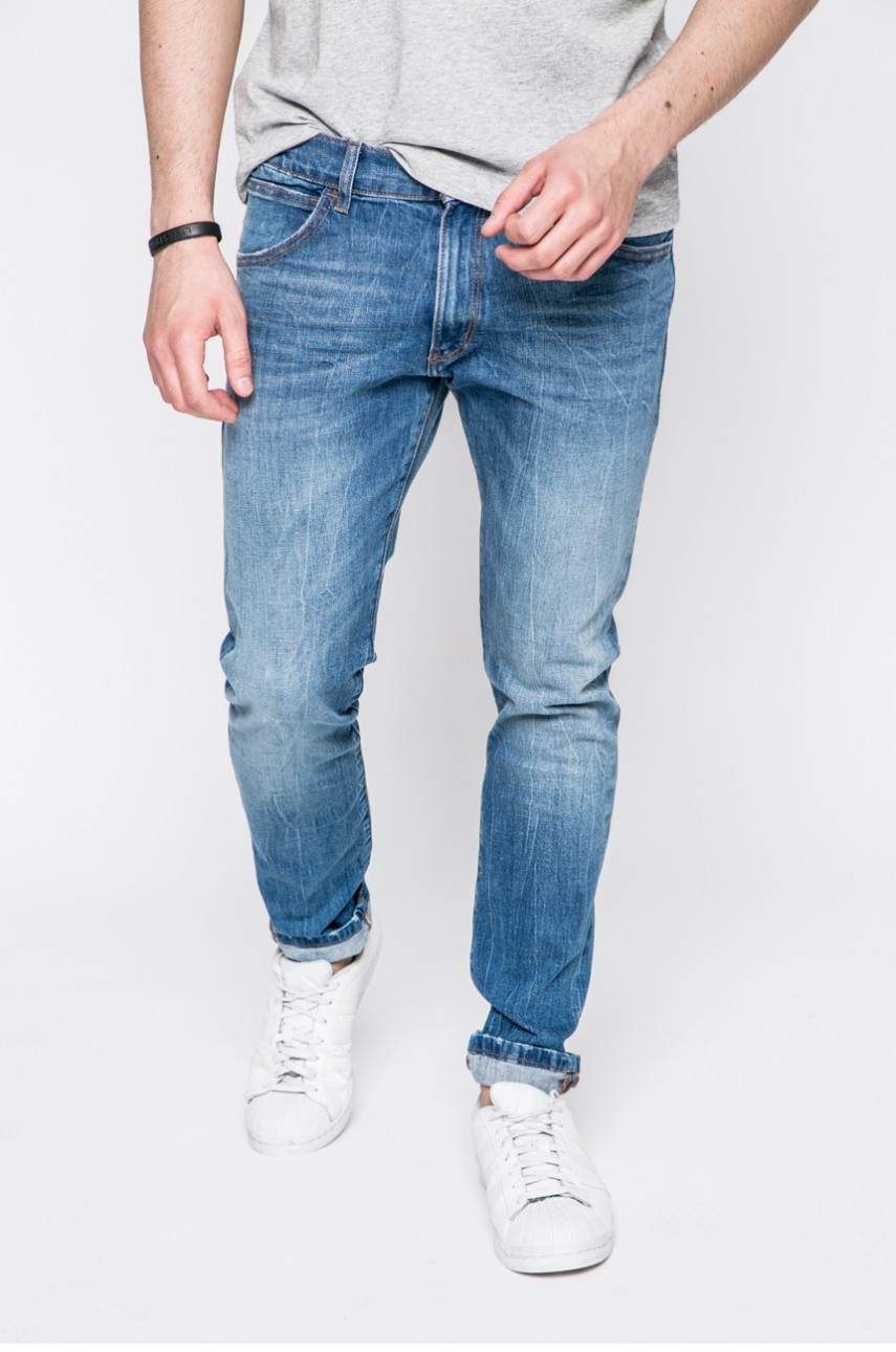 Wrangler - Farmer Bryson fotója