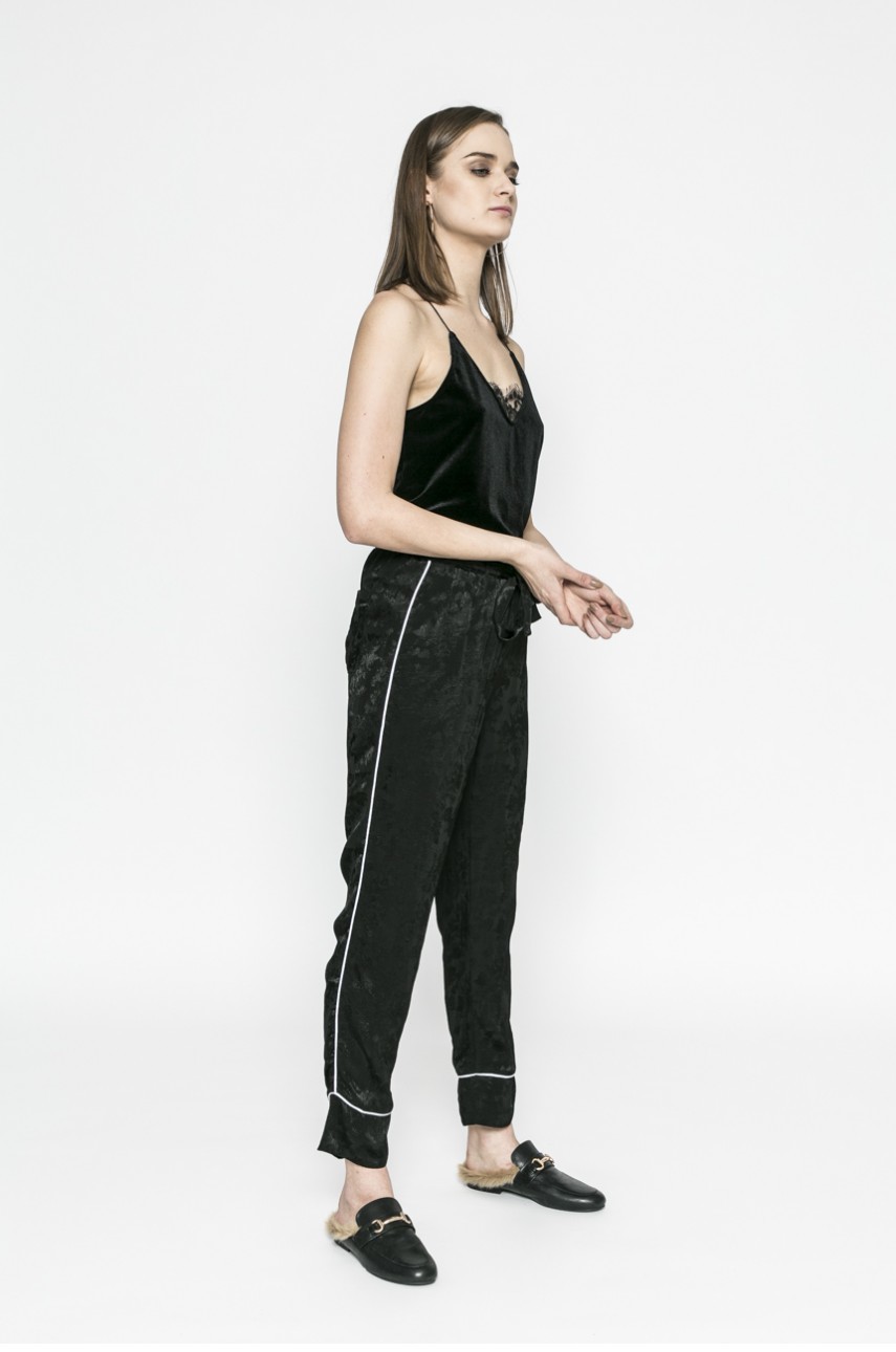 Vero Moda - Nadrág Aika fotója