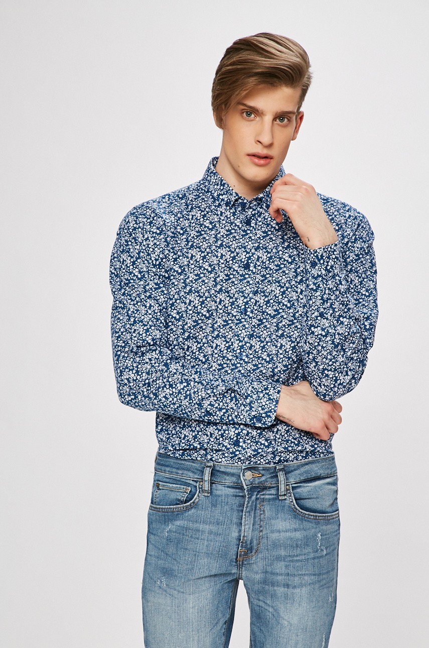 Casual Friday - Ing fotója