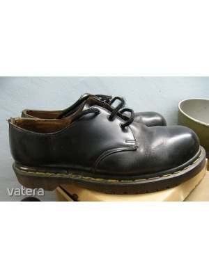 Dr. Martens acélbetétes cipő -9- 1 Ft! << lejárt 30385