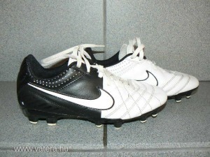33-as Nike Tiempo stoplis foci cipő << lejárt 3338595 35 fotója