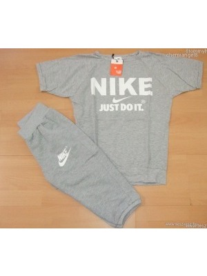 Nike együttes póló+térdnadrág S készletről << lejárt 274333