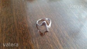 Ezüst gyűrű, 835-ös finomságú; fémjeles << lejárt 2289218 69 fotója