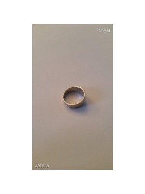 Ezüst gyűrű, 925-ös finomságú; fémjeles << lejárt 450469