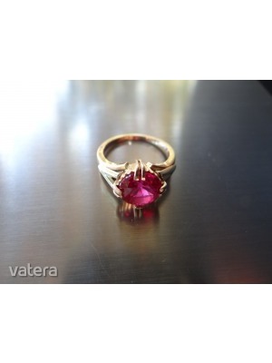 Régi arany gyűrű 14 karátos rózsaszínű kővel 4,35 gramm << lejárt 50025