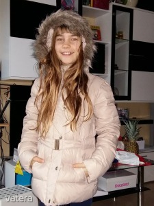 Blukids Charles Vögelében vásárolt 152-es kislány kabát << lejárt 6840431 74 fotója