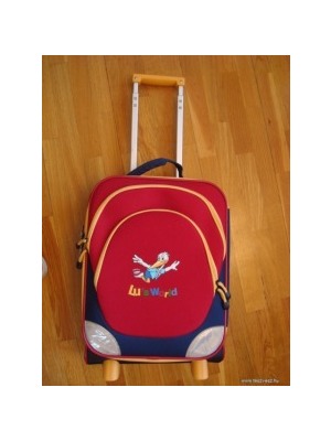 Lus's World világító kerekű gurulós gyerek bőrönd 43x16x34 + ajándék << lejárt 223336