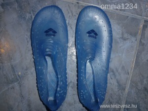 Arena Új műanyag cipő tengerparta gumicipő << lejárt 1809764 40 fotója