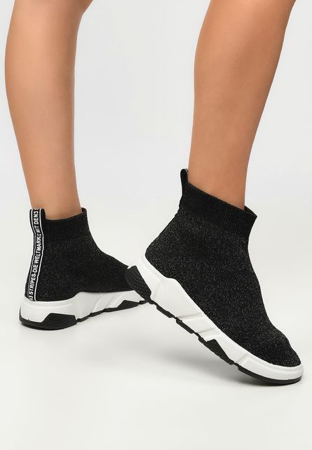 Socks v2 fekete női sportcipő << lejárt 6968434 83 fotója