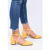 Swann i sárga magassarkú cipők << lejárt 211613