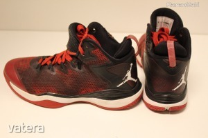 Nike Jordan gyerek kosárcipő 37,5 << lejárt 5284918 35 fotója