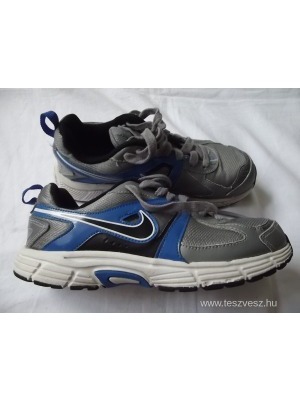 Nike 34-es sport cipő << lejárt 170151
