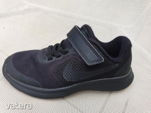 Nike Revolution3 szuper, ultra könnyű cipő, sportcipő, edzőcipő << lejárt 3699403 20 fotója