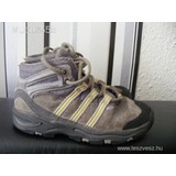 26-os adidas fiú bakancs << lejárt 254541