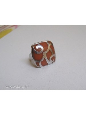 Ezüst pecsét jellegű gyűrű narancs színű zománc betéttel << lejárt 502242