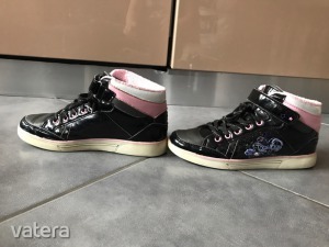 Disney Violetta 36-os kislány téli cipő << lejárt 9404010 92 fotója