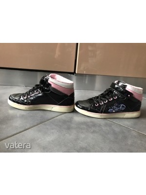 Disney Violetta 36-os kislány téli cipő << lejárt 95630