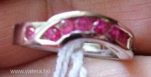 925 ezüst gyűrű rubinokkal 17/ 53,4 mm << lejárt 5912779 2 fotója