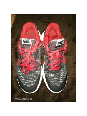 Nike gyerek cipő 37 es << lejárt 863042