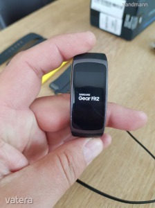 Samsung Gear Fit 2 okosóra << lejárt 8773248 89 fotója