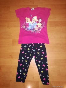 104-110-es hercegnős póló és 110-es H&M leggings << lejárt 8564572 78 fotója