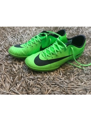 NIKE foci teremcipő sportcipő << lejárt 724396