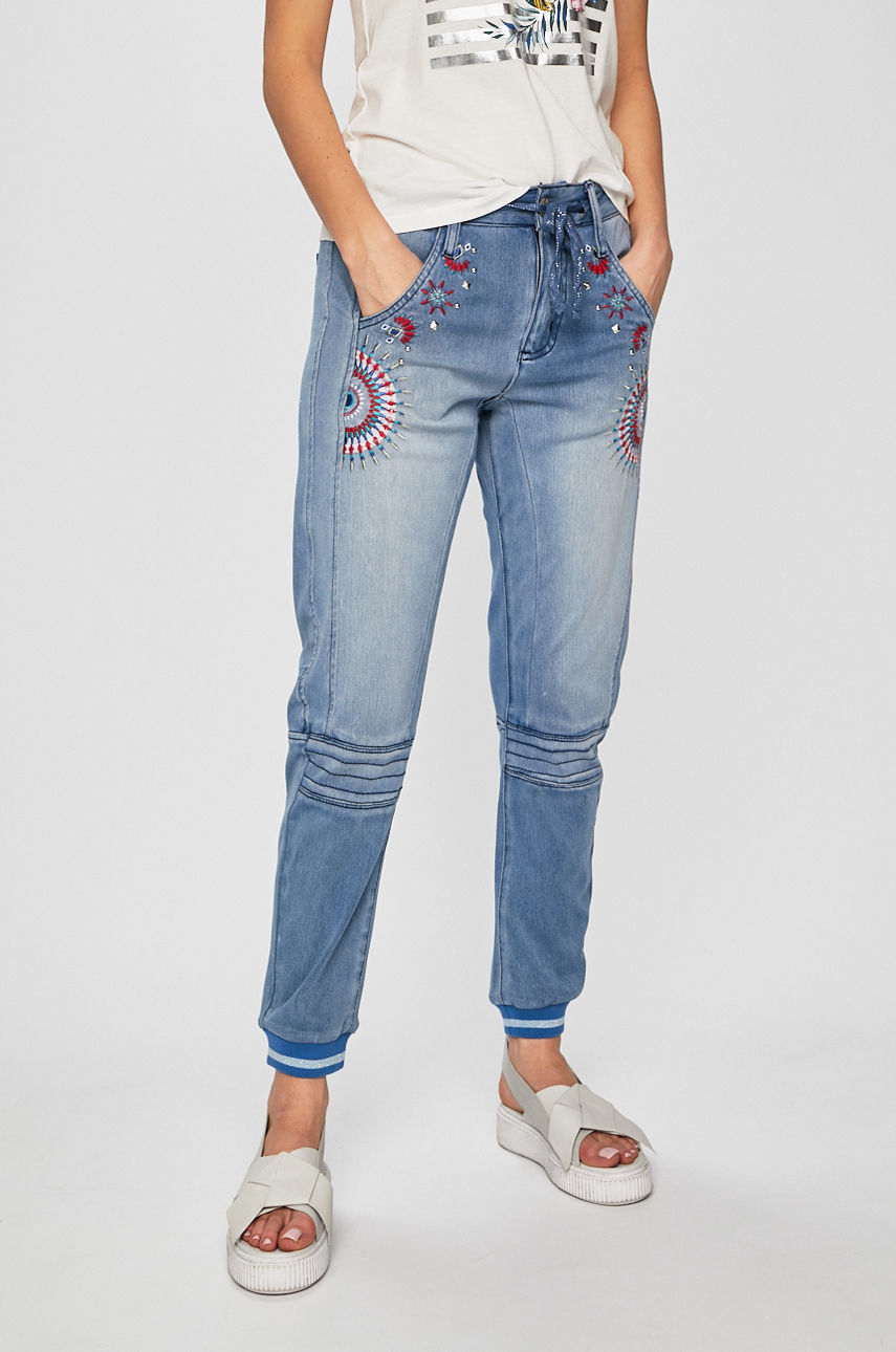 Desigual - Nadrág fotója
