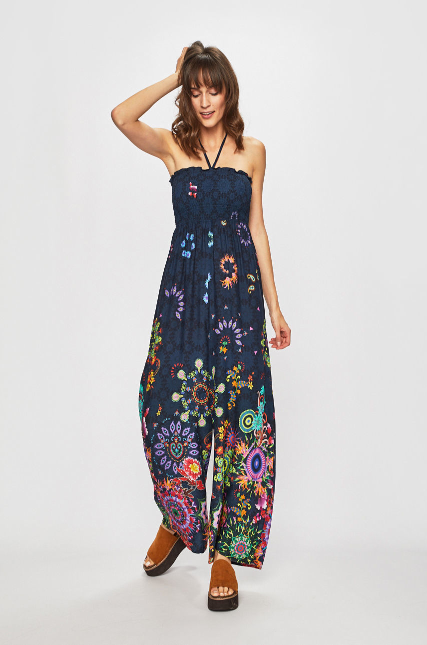 Desigual - Overál fotója