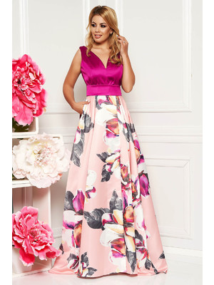 Világos rózsaszín PrettyGirl alkalmi harang ruha szatén anyagból virágmintás díszítéssel övvel ellátva << lejárt 880015