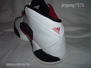 ADIDAS Traxion sportcipő (45-45.5) DS << lejárt 3984935 33 fotója