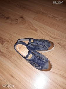 GEOX 35-ös szinte új cipő csajoknak 1 Ft << lejárt 4996375 31 fotója
