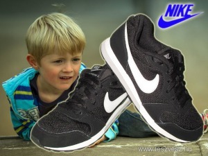 Nike MD Runner 2 Sneakers fekete fehér sportos cipő! 35,5-es méret! << lejárt 1811617 42 fotója