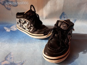 Adidas cipő fiúnak (26-os) << lejárt 1278220 48 fotója