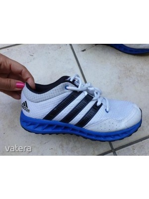Adidas szuper, ultra könnyű cipő, fehér sportcipő, edzőcipő << lejárt 949034