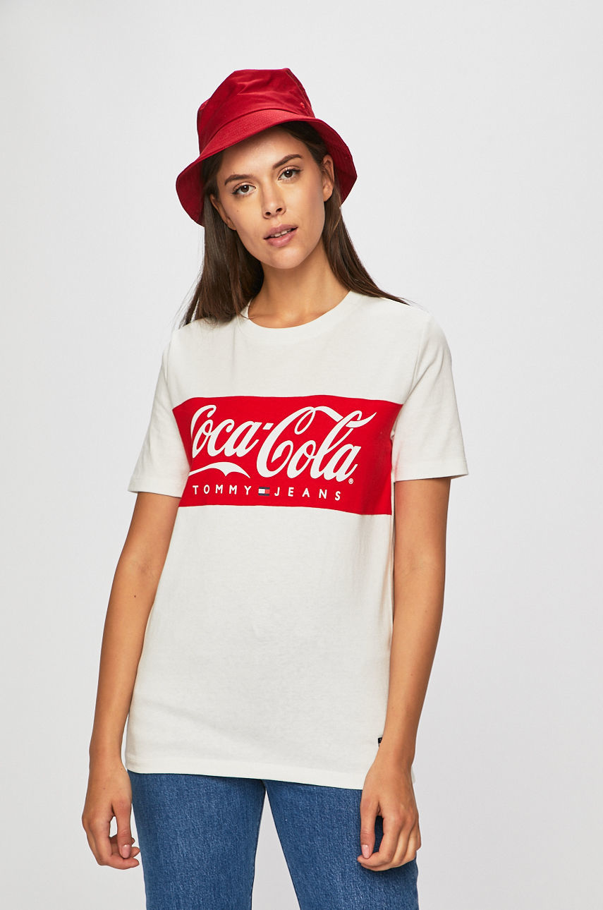 Tommy Jeans - Top x Coca-Cola fotója