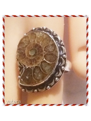 Ezüst mesés kézzel készitett egyedi ammonite széles 18 mm gyűrű << lejárt 12596