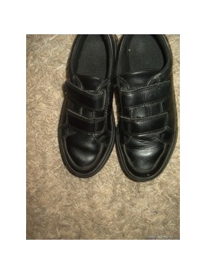Clarks fiú sport cipő fekete 32,5-ös uk: 13,5 F bh:21,cm. << lejárt 871500
