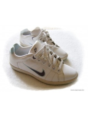 NIKE menta-fehér sneaker 37-37,5-38 << lejárt 668126