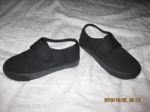 Walkright kisfiú 8-as fekete vászoncipő, oviba tornacipő belsőtp15-max15,5 cm, kb. 25/ << lejárt 2686725 49 fotója